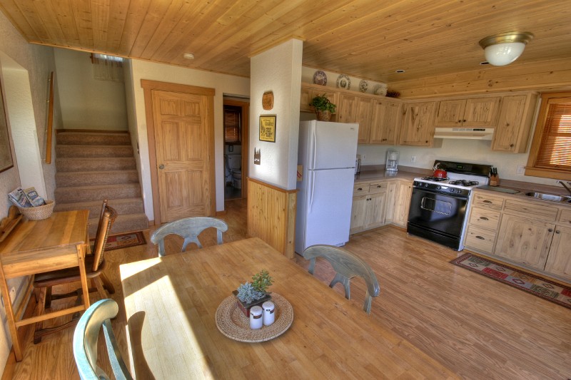 Set05Enhancer3from__MG_9472.jpg - Clouds Rest Cabin, Kitchen